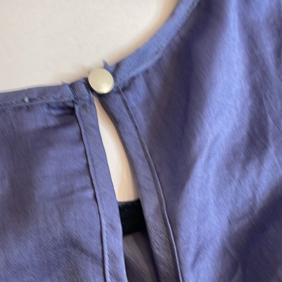 Blue flounce blouse size medium - Picture 5 of 6